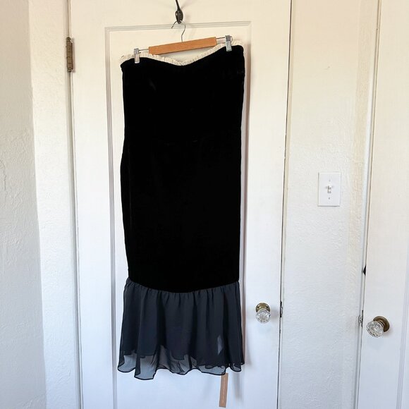 Reformation | NWT Le Marais Velvet Strapless Midi Dress Es in Black Size 14 $328 - Picture 5 of 10